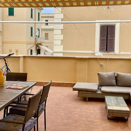 Casa La Fanciulla D'anzio - Centro A Un Passo Dal Mare Apartamento Anzio